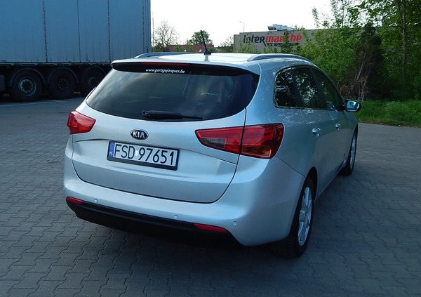 Kia Ceed cena 27000 przebieg: 191816, rok produkcji 2012 z Drezdenko małe 781